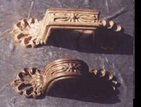 Tudor Downspout Bracket - Classic