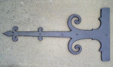 Large Tudor Spear Strap Hinge